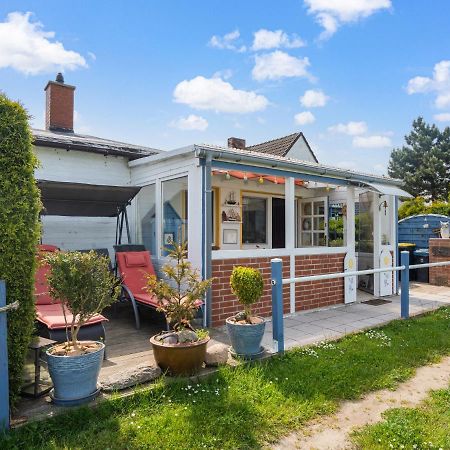 Beautiful Bungalow In Poel Near The Beach Fahrdorf  Dış mekan fotoğraf