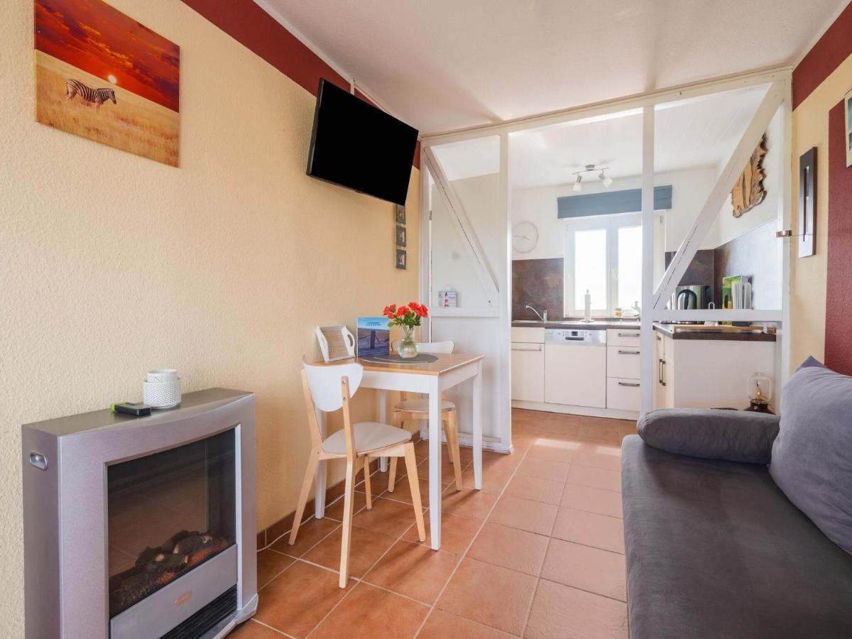 Beautiful Bungalow In Poel Near The Beach Fahrdorf  Dış mekan fotoğraf